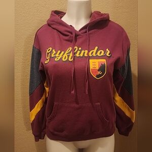 Harry Potter Gryffindor Chevron Sleeve Women's Hoodie Sweater sz S nwot. CLBBR